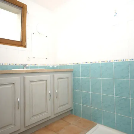Quaint In With Swimming Pool Holiday home